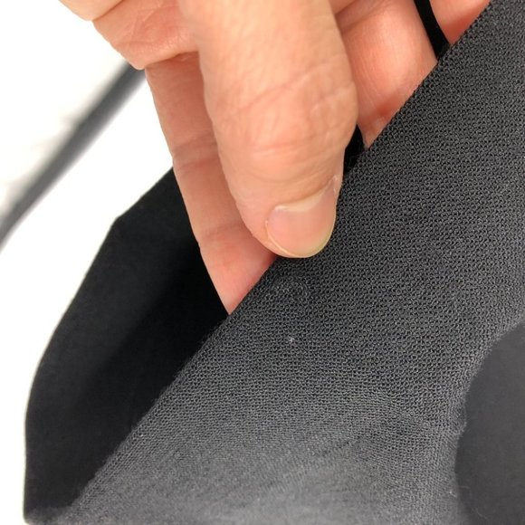 Le fou Wilfred Aritzia Black Dress Pants with Gold front buttons Size 00 - Picture 13 of 16